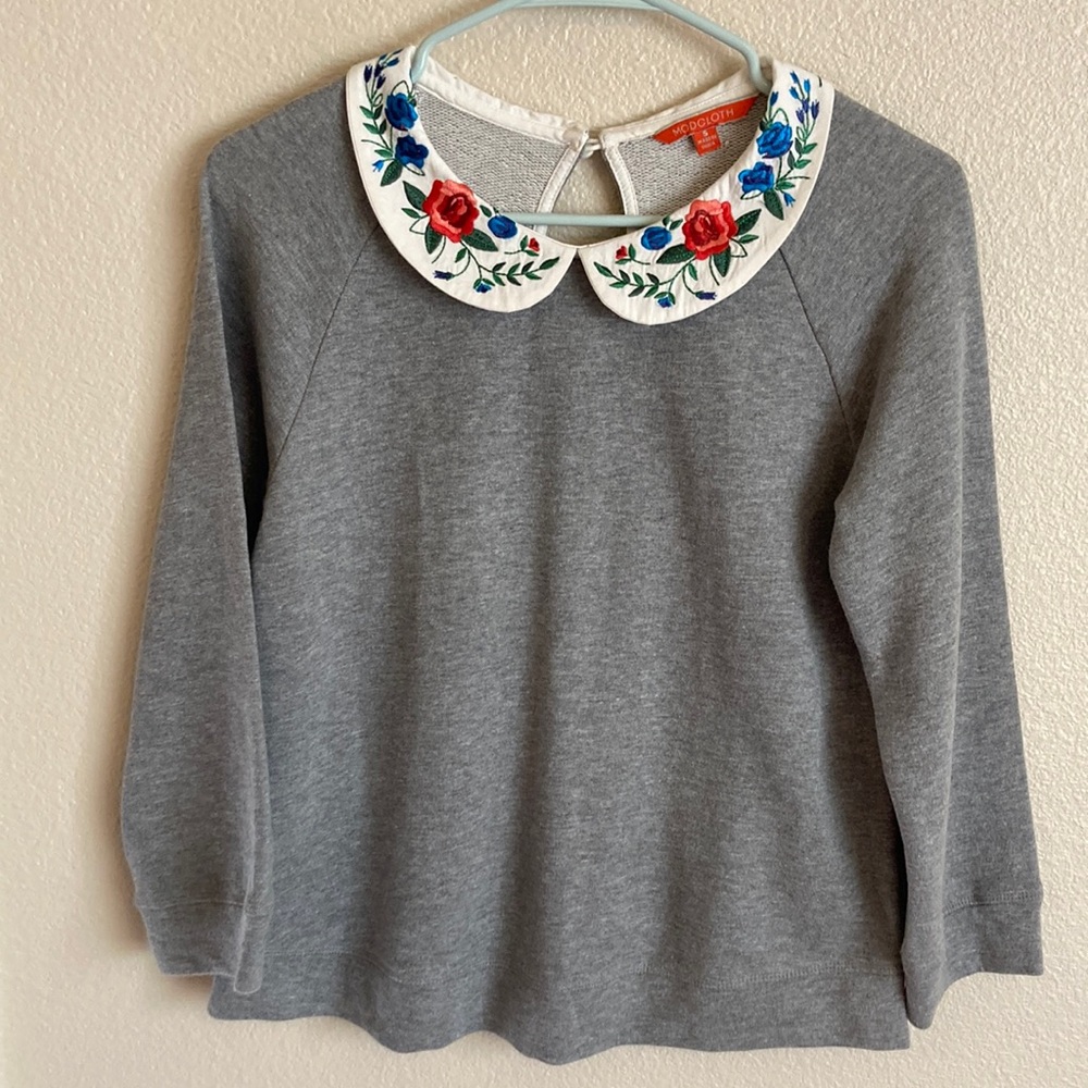 Modcloth Embroidered Peter Pan Collar Top
